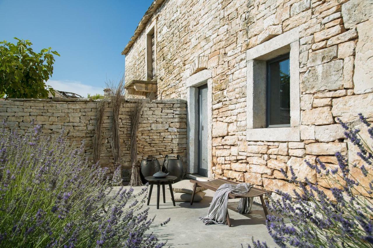 Br Villas By Rent Istria Radetići エクステリア 写真