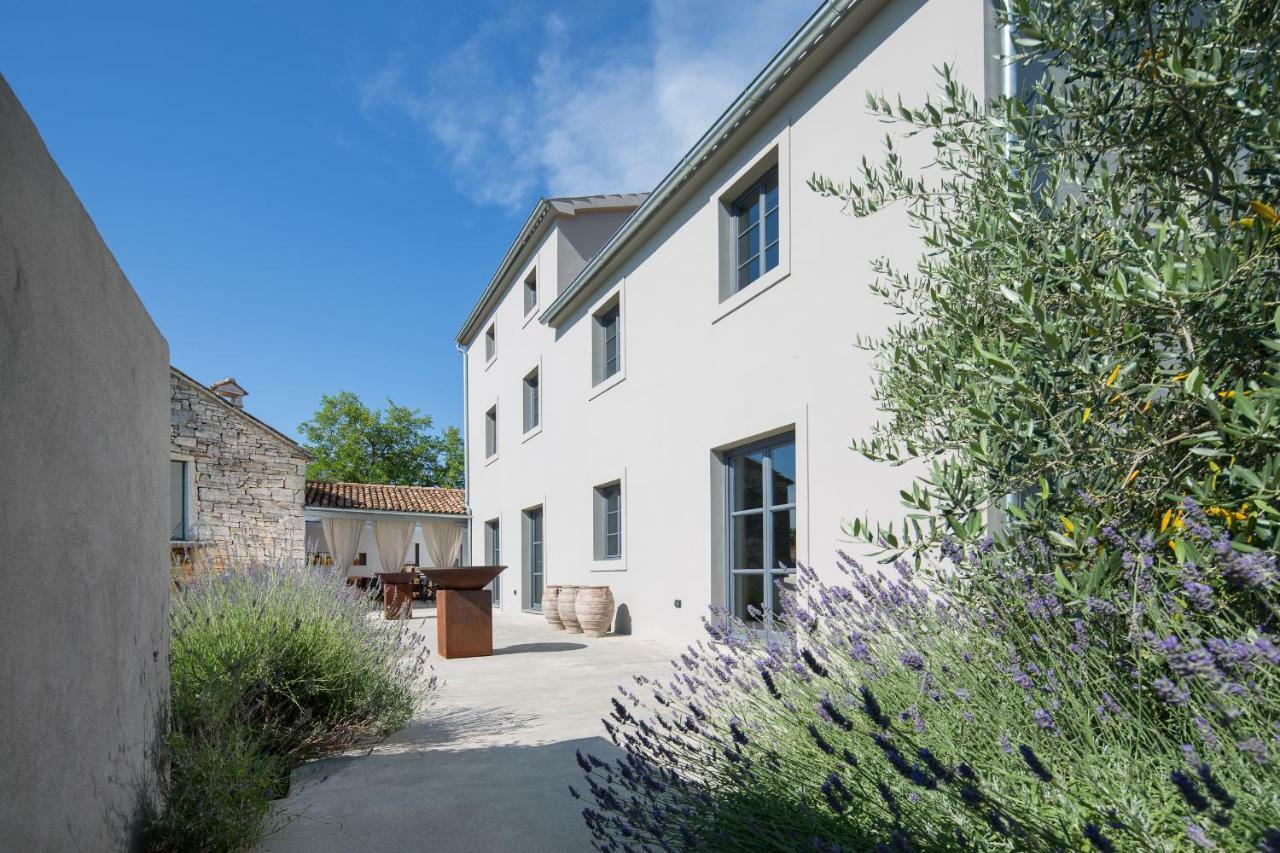 Br Villas By Rent Istria Radetići エクステリア 写真